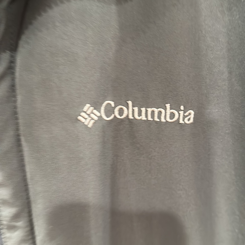Columbia Coat - Picture 3 of 10